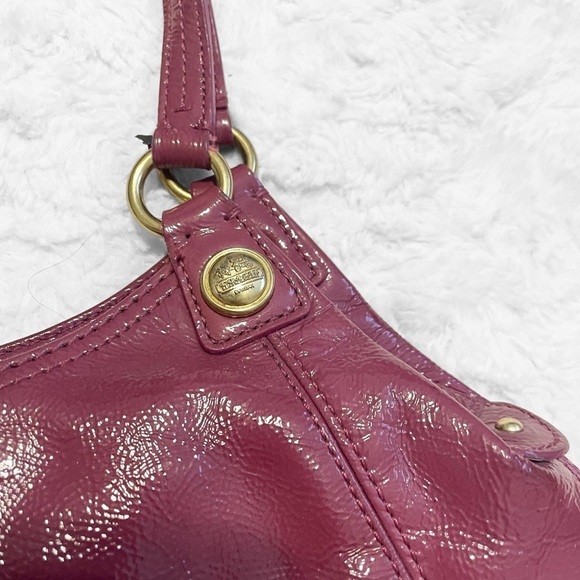 COACH Mia Patent Mini Maggie Raspberry Patent Leather Small Hobo Y2K Handbag - Picture 4 of 7